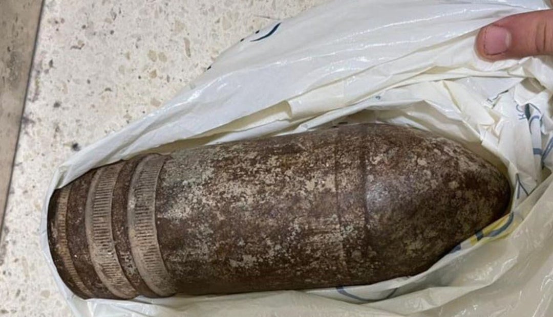 American tourists in Israel packed "souvenir" of unexploded shell in suitcase, triggering mass chaos at airport
