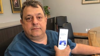 I don't know if he should be apart of the win, What do you guys think? "Pizza delivery worker in sues friends after failing to get slice of $1M lottery win"