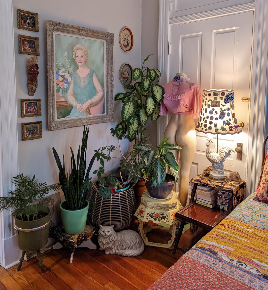 plant corner in the bedroom is always a work in progress