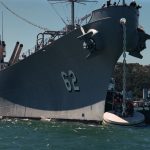 [2780 x 1900]Boatswain's mates moor the battleship USS New Jersey (BB 62) in Sydney harbor for the Australian bicentennial celebration, Oct 1, 1988
