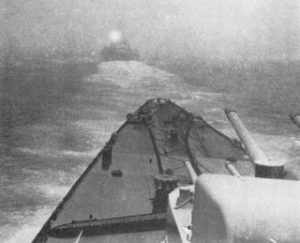 Prinz Eugen follows Bismarck in the fog with the help of a searchlight. 22 May 1941 [600x486]