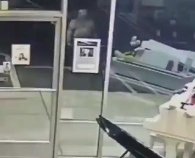 Breaking into a piano shop