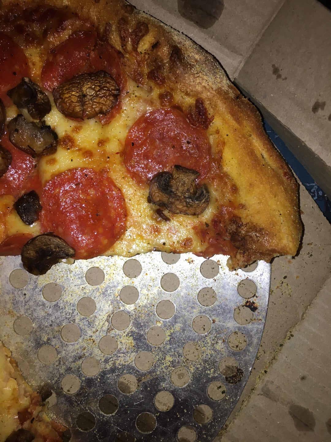 Domino’s sent my pizza with the pan