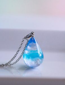 [OC] I made a cloud pendant with resin.