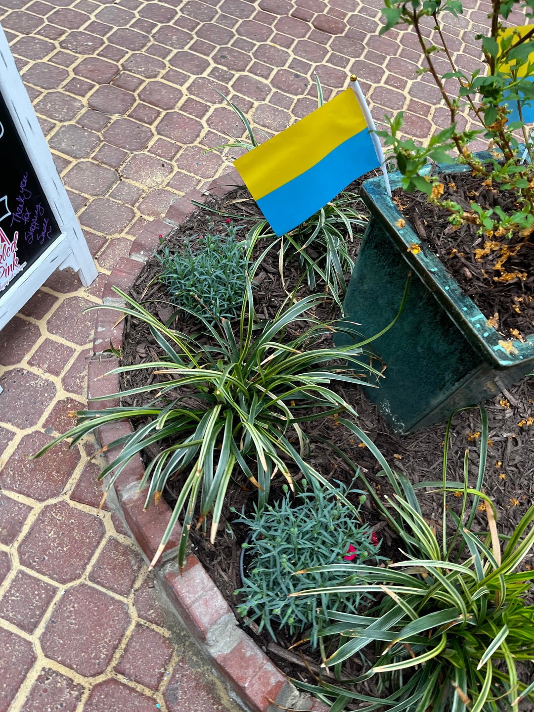 Can someone identify this flag?