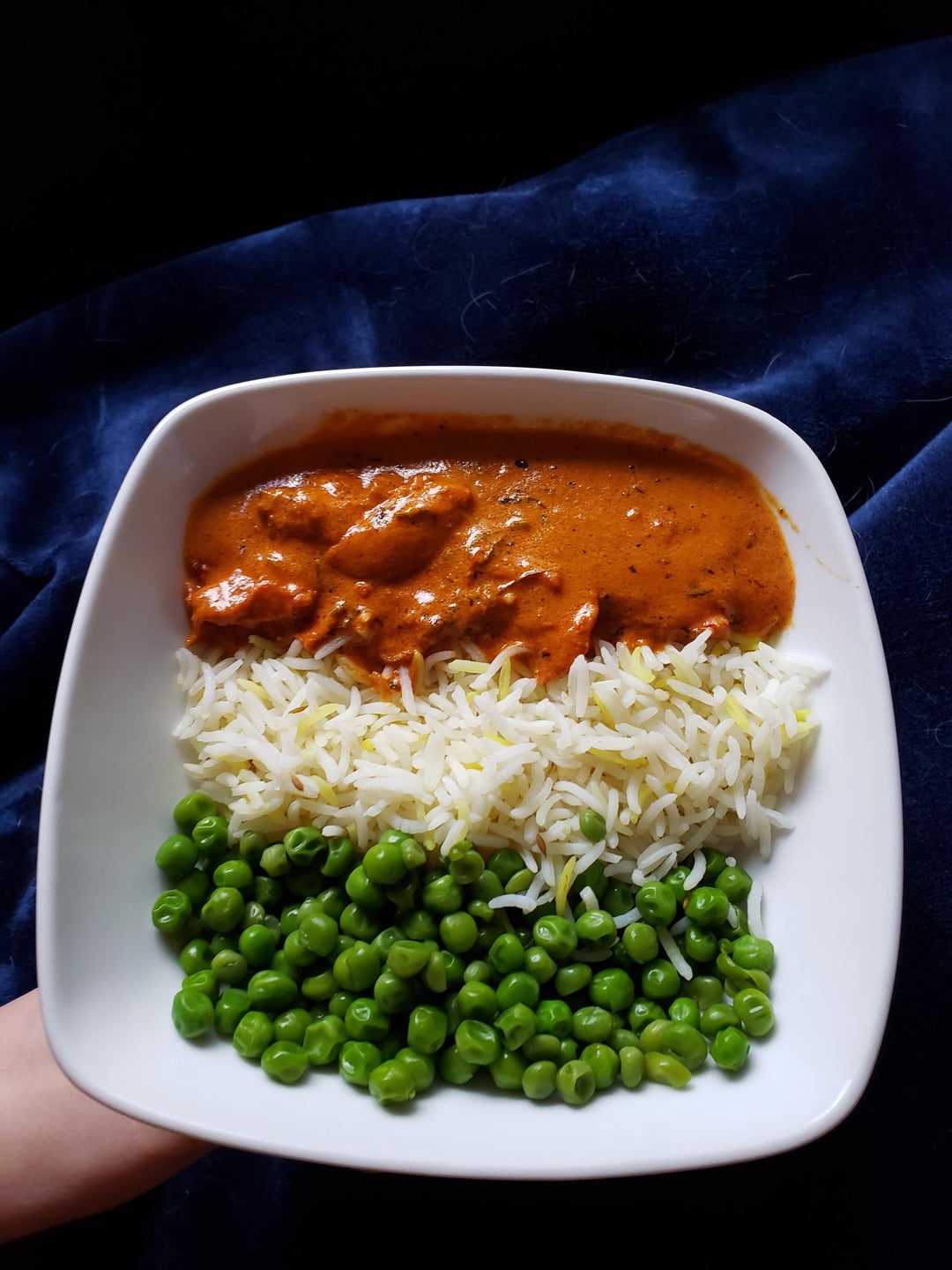 This Indian food looks mildly like the Indian flag