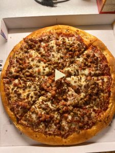 The pizza saver on my pizza makes the photo look like a video with a play button