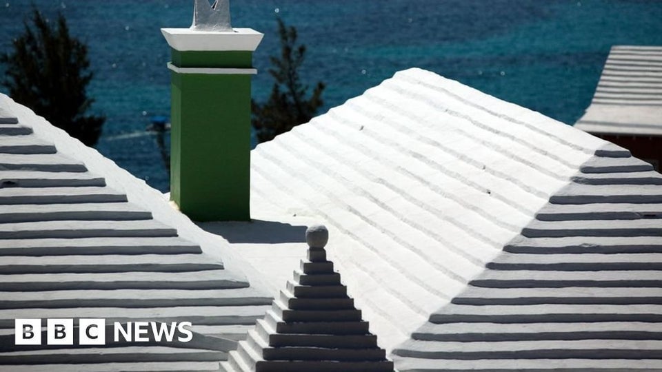 TIL that Bermuda has no natural water source. Each house collects rainwater using white, stepped roofs.