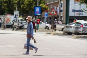 South African Health Minister Backs Dropping Remaining Covid Curbs