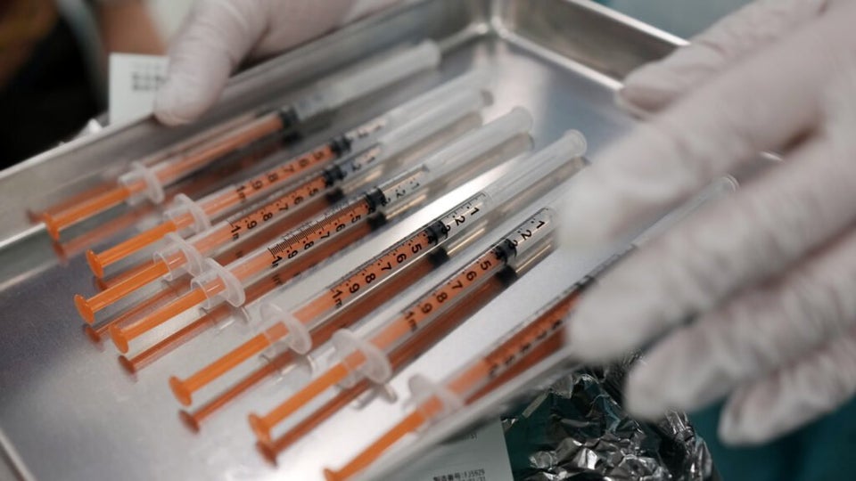 Tracking an FDA advisory panel meeting on updating Covid vaccines
