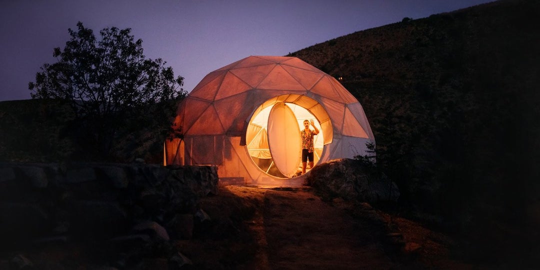 How to achieve dynamic design layout of 'View all' Photos of Airbnb. Photos are of different size and shape.