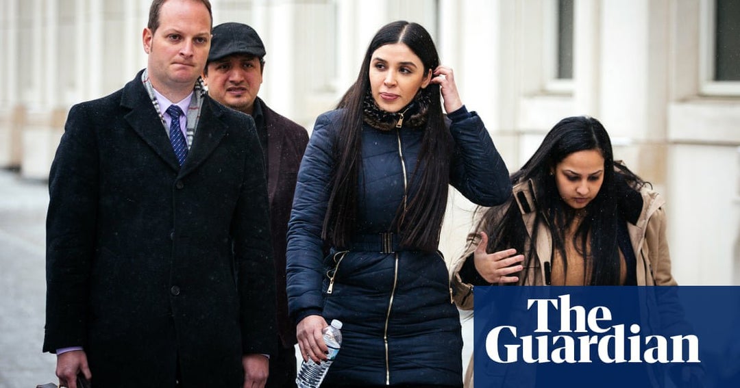 TIL El Chapo’s wife Emma Coronel was sentenced to 3 years in prison for assisting her husband in his criminal enterprise. A minimum sentence of 10 years was originally planned. Government rumours assure her cooperation. Her life is now at risk, as the cartel does not forgive traitors or suspectes.