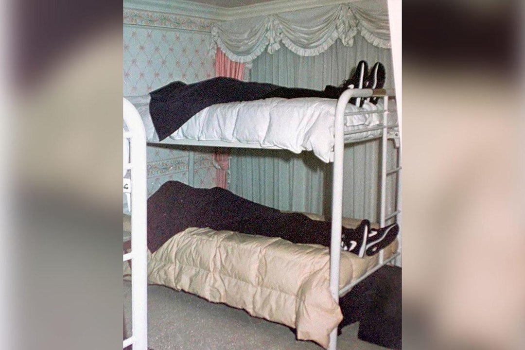 In 1997, 39 members of the Heaven’s Gate cult committed suicide because they believed there was a UFO behind the comet Hale-Bopp. They were all found in matching tracksuits and Nike Decade shoes. They all had packed duffel bags and had a five dollar bill and 3 quarters in their pockets.