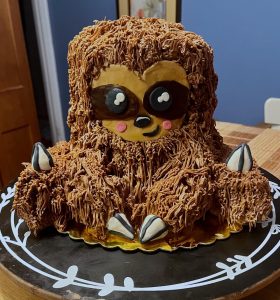 I made a sloth cake!