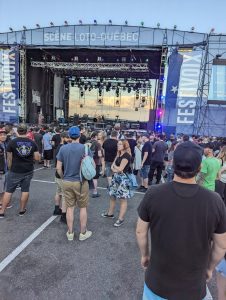 This stage has no backdrop