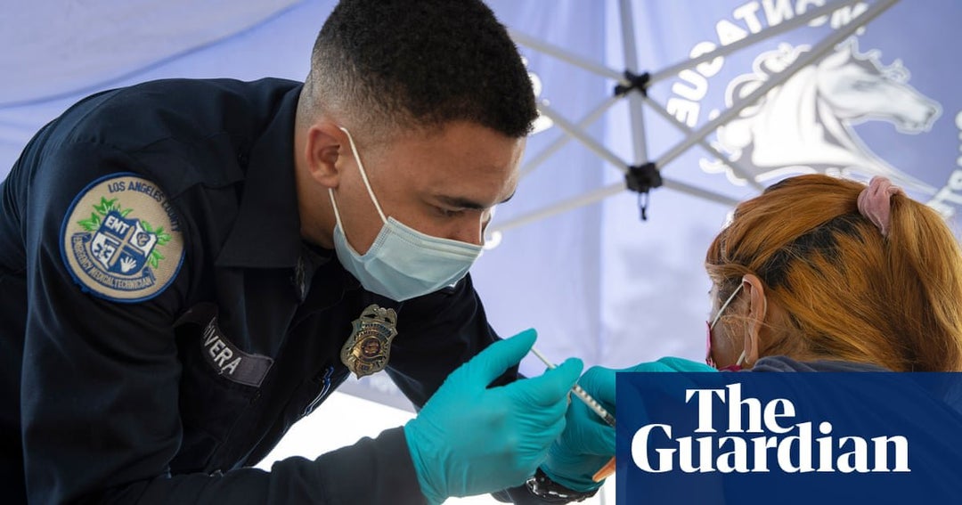 'Headed in a bad direction': Omicron variant may bring second-largest US Covid wave