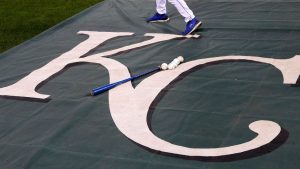 Ten players on the Kansas City Royals' 26-man roster will not make the trip to Toronto this week because they are unvaccinated, sources tell ESPN. Multiple regulars among those missing.