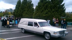 TIL Microsoft held a mock funeral for iPhone because they thought the windows phone 7 was going to smash apple in sales