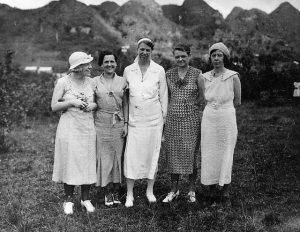 TIL Eleanor Roosevelt held her own press conferences where only female journalists were allowed. This ensured they kept their jobs during Depression-era layoffs, earning a steady income & professional status.