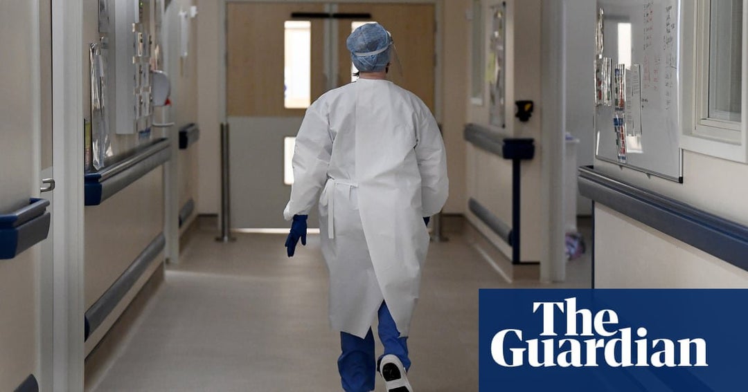 Health workers paint dire picture of Australia’s hospital systems as more than 8,500 staff isolate