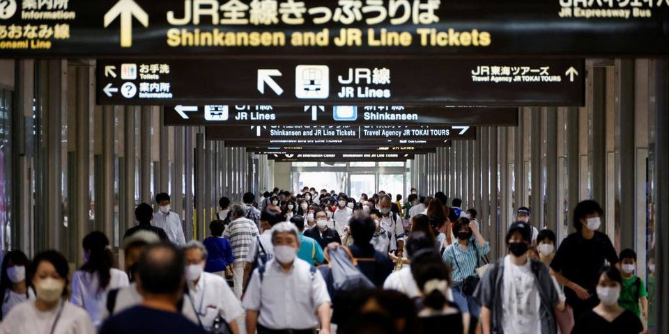 Japan's daily coronavirus cases surpass 200,000 for 1st time