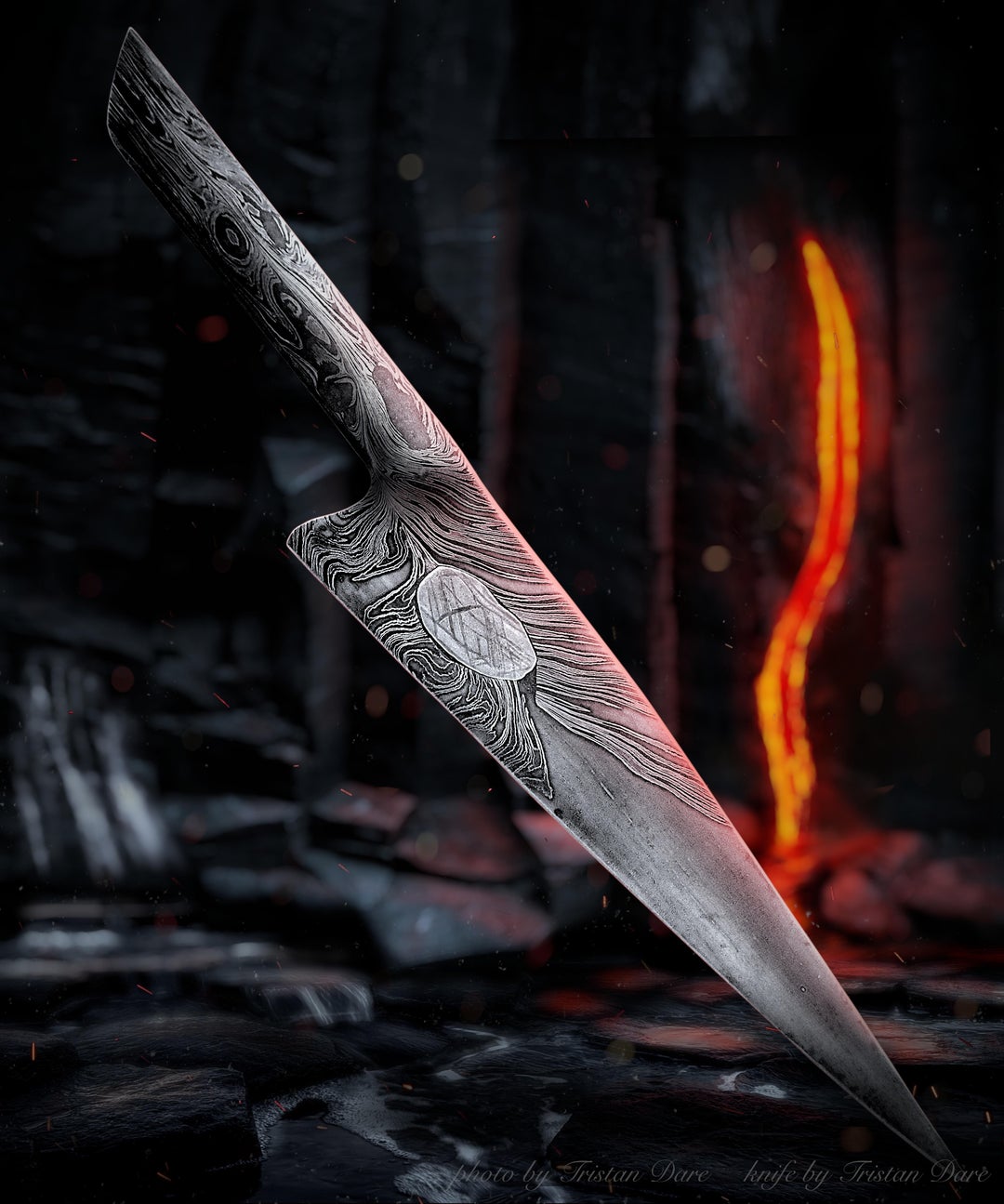 This is what a blade forged from 4.5 billion year old meteorite and damascus steel looks like. [OC]