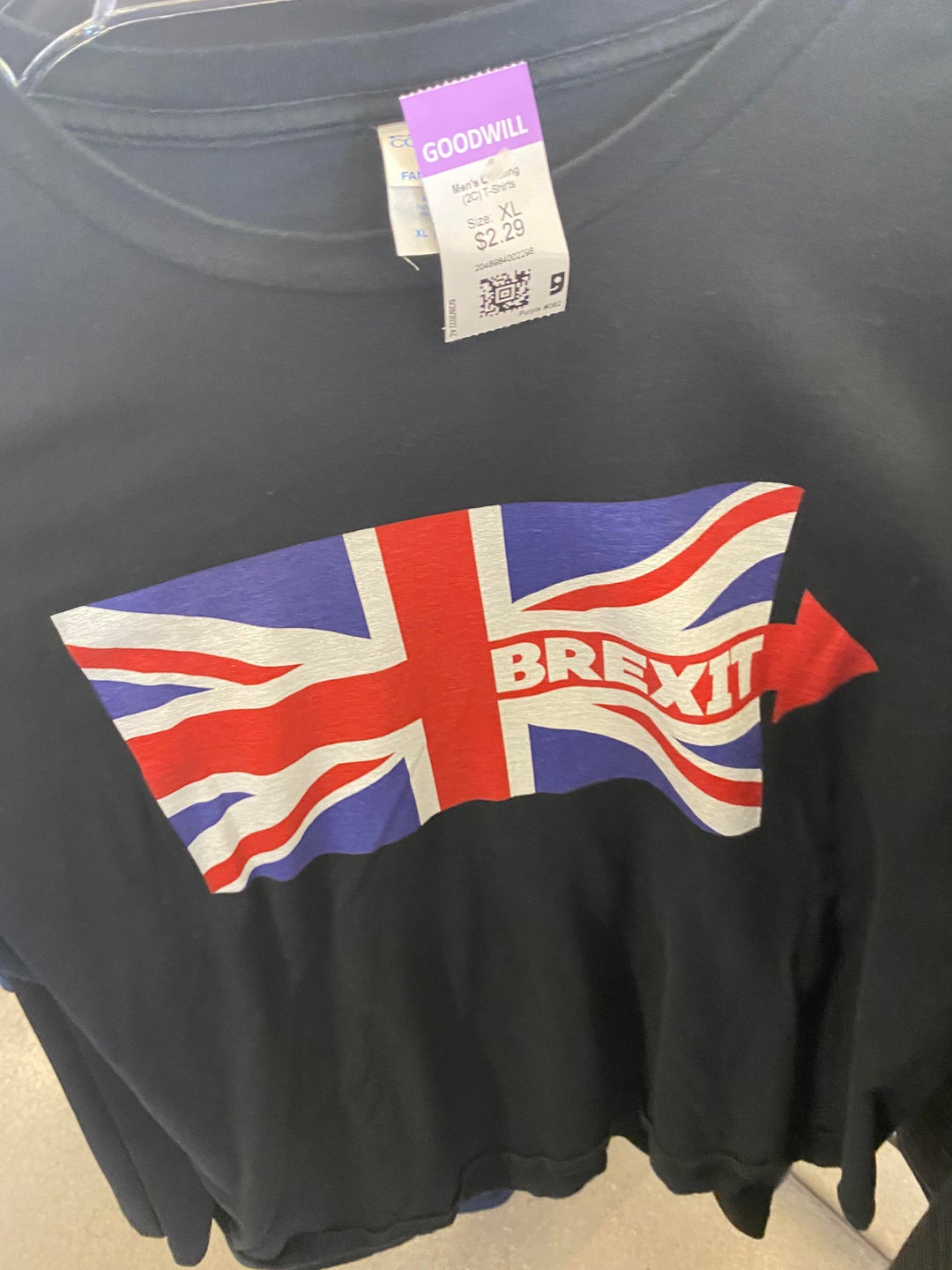 Found in a thrift store, anyone know what it is?
