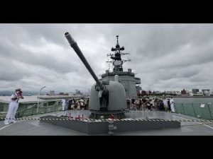 護衛艦いなづま 62口径76mm速射砲 操法展示