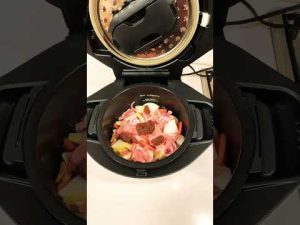 【ホットクック】野菜不足が気になる方へ／栄養満点！ピり辛！とん汁の予約調理法#Shorts
