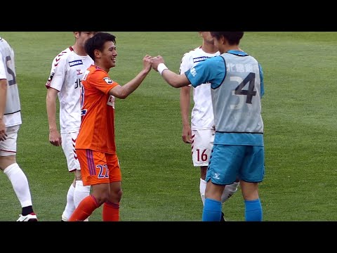 2022.05.04  J2 第14節 アルビレックス新潟 vs ツエーゲン金沢 - タイムアップ直後の松田詠太郎選手