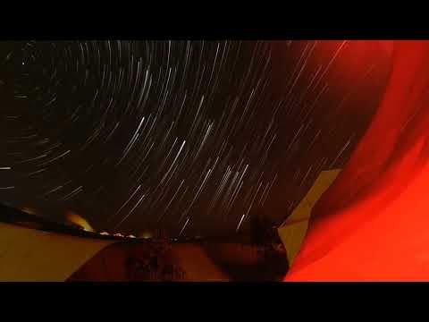 UNA NOTTE STELLATA NEL DESERO DEL MAROCCO