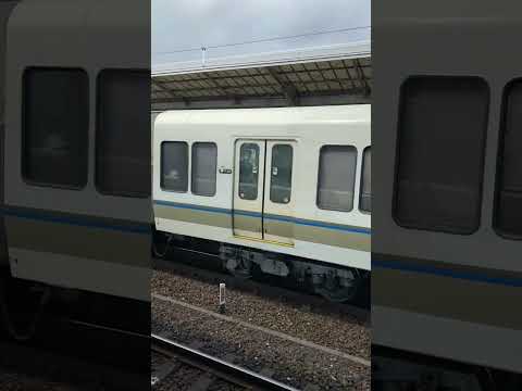 JR西日本 琵琶湖線 普通 野洲行き 山科駅に入線