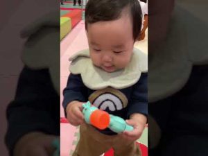 レコード記録を出したハイハイレースの赤ちゃん。#10ヶ月#赤ちゃん#ハイハイ