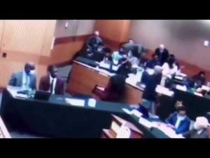 Young Thug Artist Creeps Contraband inside Courtroom #youngthug #ysl #yoyngthugnews