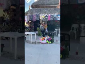 😍Merida-Progreso Yucatán BLend w/LOCALS away from Tourist #foodshorts #explorefood#travel